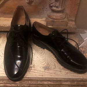 Franco Sarto patent leather shoes